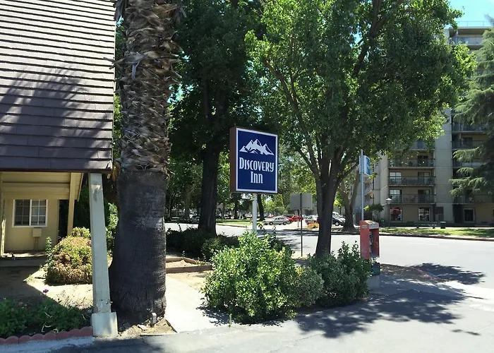 Discovery Inn