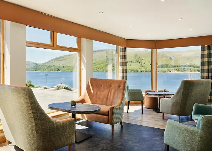 Clan Macduff Hotel