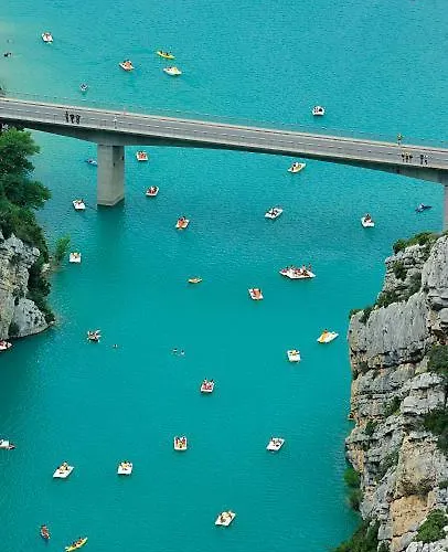 Verdon Gorge Mobile Home: Lakeside Comfort & Renewal