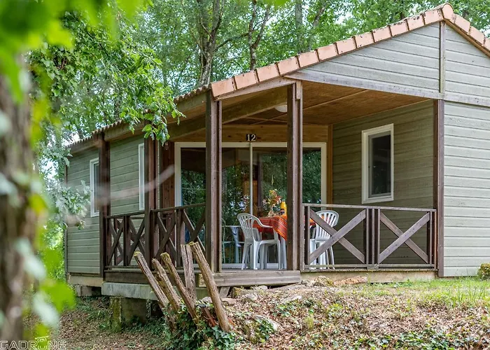 Les Chalets De Dordogne