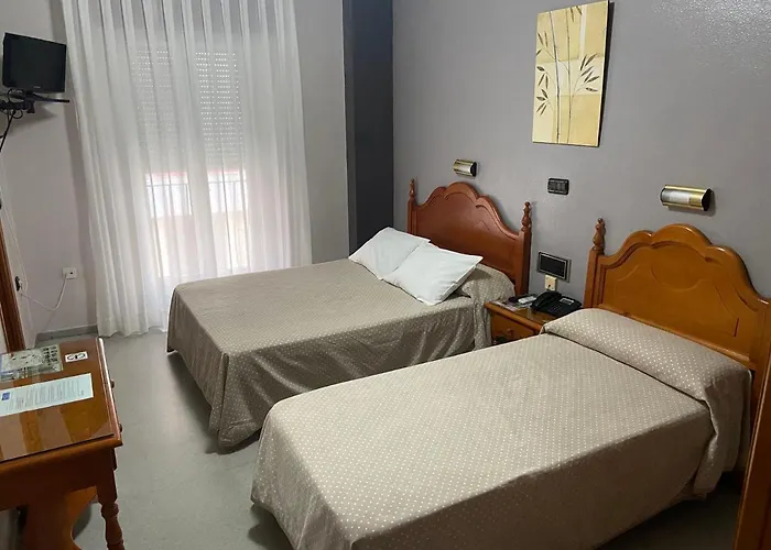 Hotel Lusitania, Centro Ciudad, Parking Privado