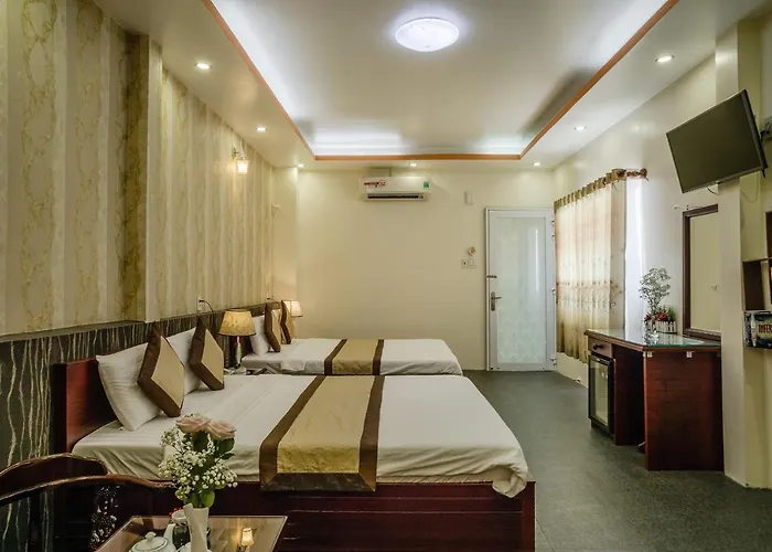 Dong Bao Hotel