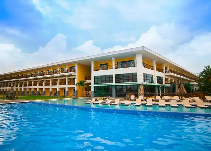 Playa Tortuga Hotel And Beach Resort