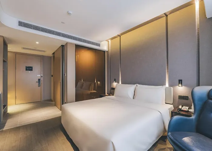 Atour Hotel Shaoxing Shangyu E-Travel Town