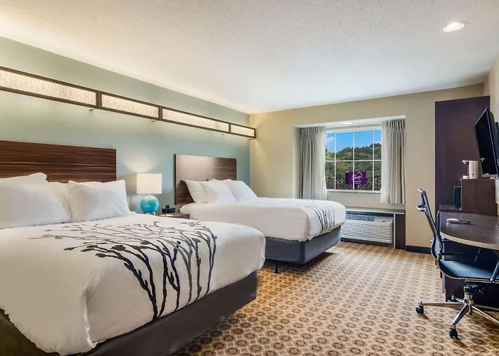 Sleep Inn & Suites Steubenville At The University