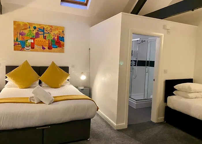 Crows Hotel