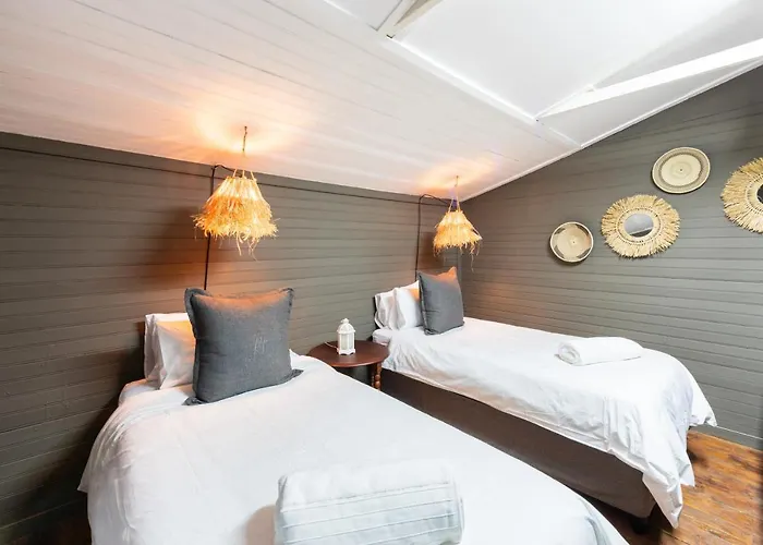 Royal Tree Guest House