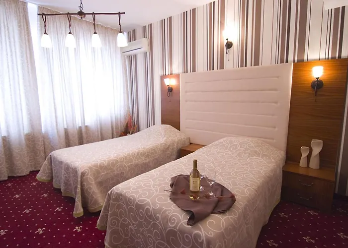 Arena Tarnovo Hotel -Free Large Private Parking