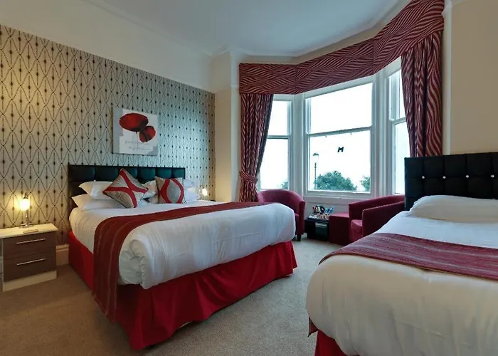 Lauriston & Lawton Court Hotel