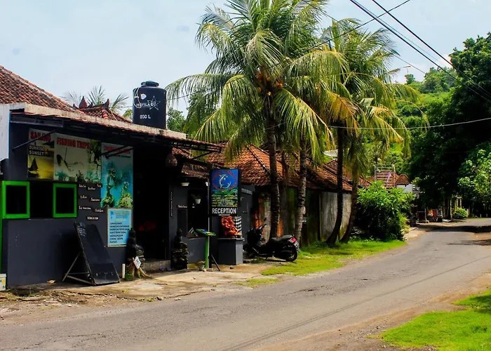Coconut Beach Bungalows & Warung 2