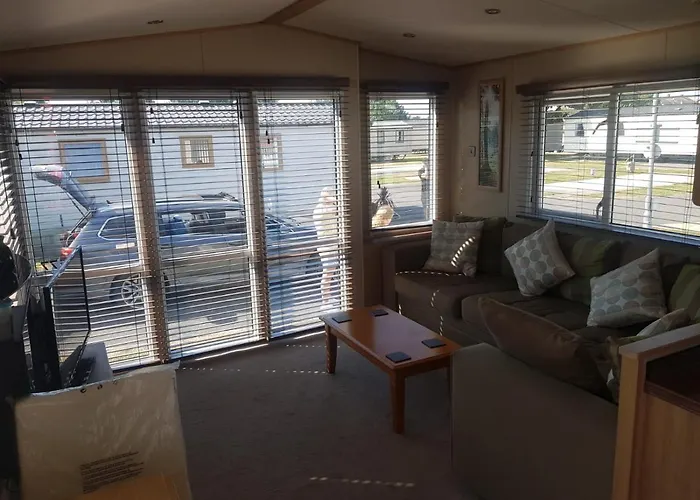 6 Berth Caravan On Lakeside Holiday Park