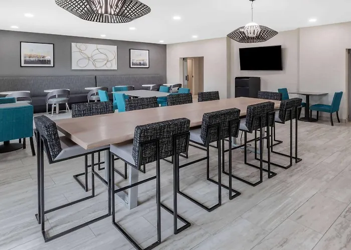 La Quinta Inn & Suites By Wyndham Ardmore