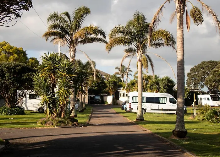 Takapuna Beach Holiday Park