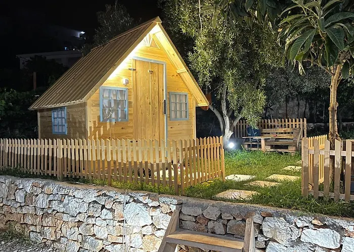 Camping Albania-Secret Village Den