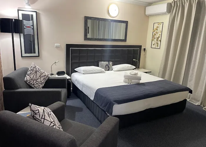 Lakeview Motor Inn