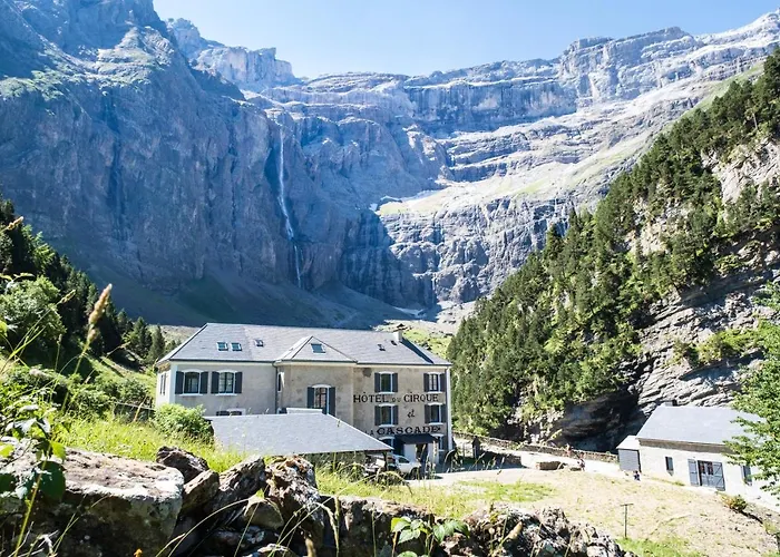Hotel Du Cirque Et De La Cascade