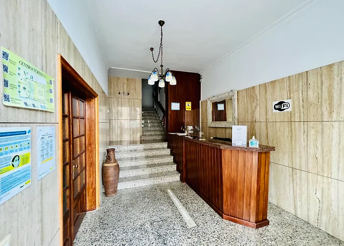 Apartamentos Frontera