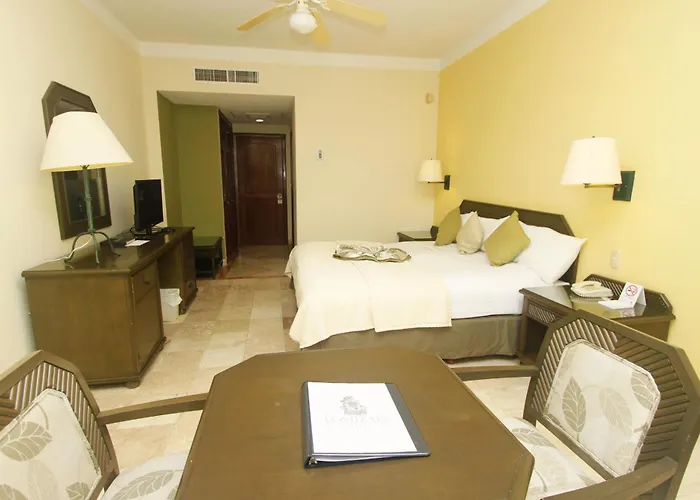 Hotel Los Itzaes By 5Th Av
