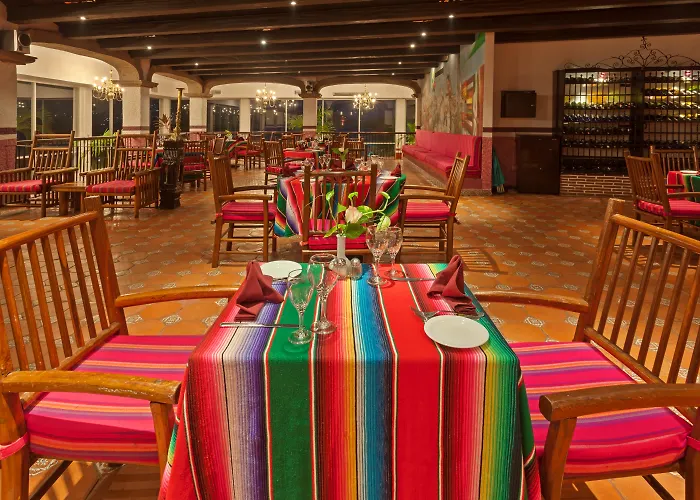 HS HOTSSON Hotel Acapulco