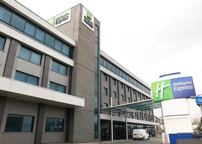 Holiday Inn Express London Heathrow T5 By Ihg