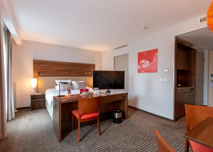 Chateau Belmont Tours By The Crest Collection