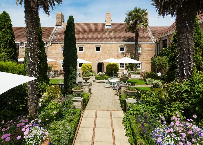 Greenhills Country Hotel