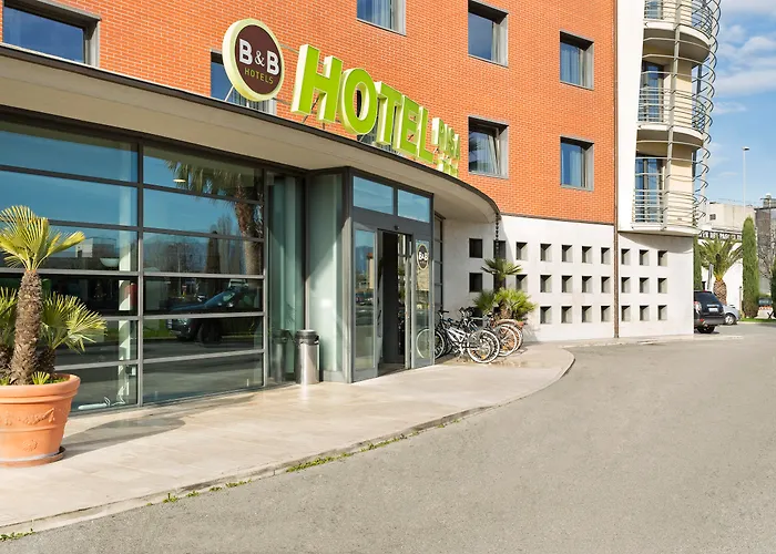 B&B Hotel Pisa Airport