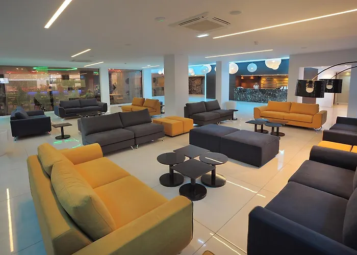Nelia Beach Hotel & Spa