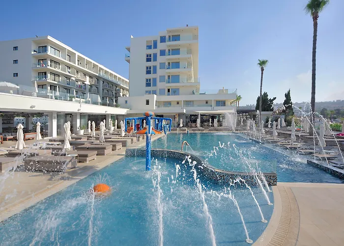 Nelia Beach Hotel & Spa
