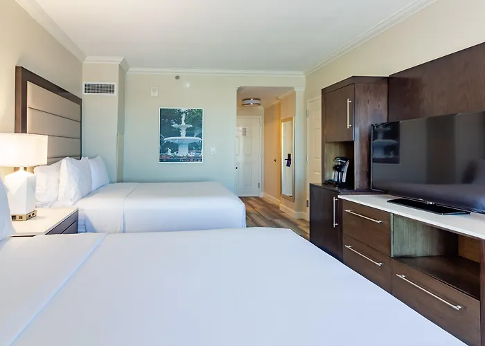 Holiday Inn Express Savannah - Historic District