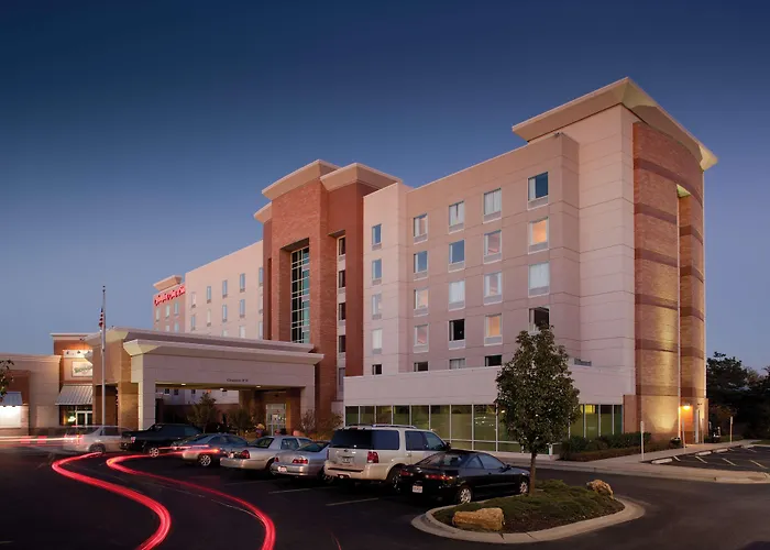 Hampton Inn & Suites St. Louis At Forest Park