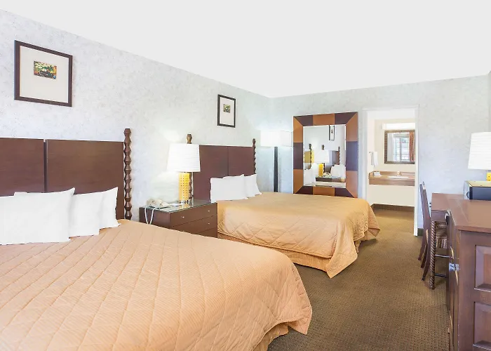 Days Inn By Wyndham Fresno Central