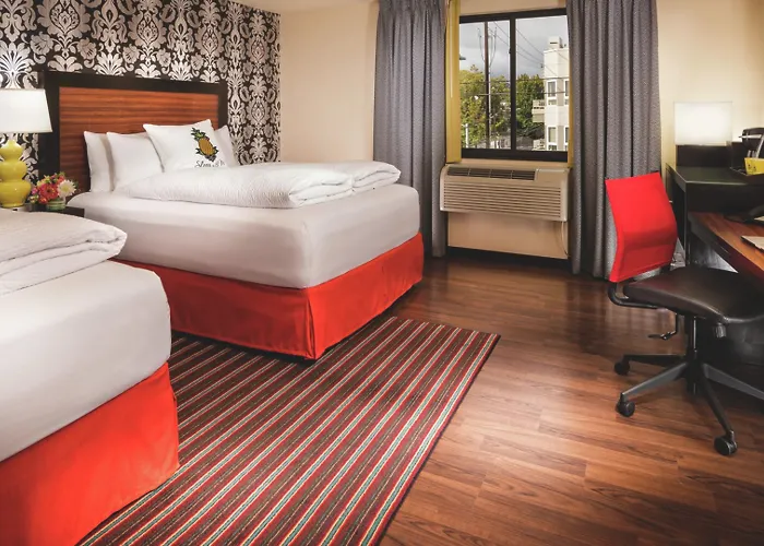 Staypineapple, The Maxwell Hotel, Seattle Center Seattle