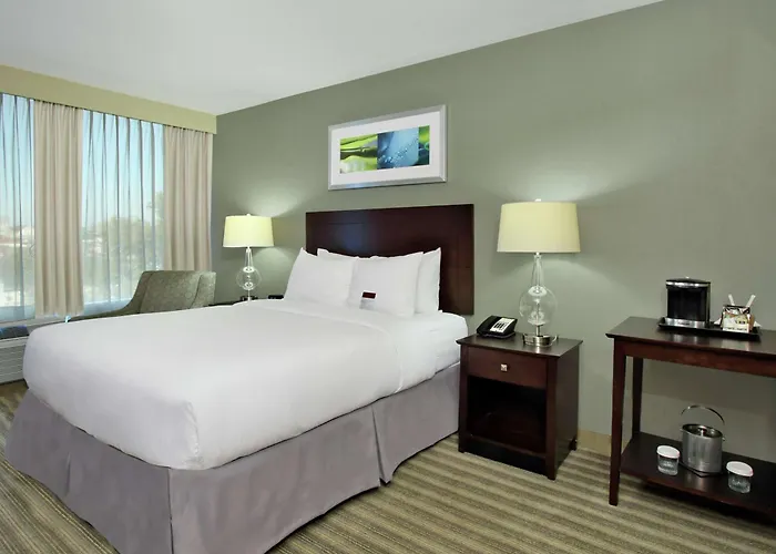 Doubletree By Hilton Newark