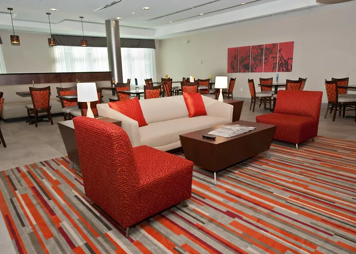 Holiday Inn Express & Suites Columbus - Easton Area By Ihg