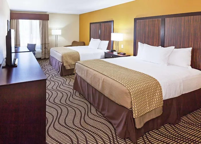 La Quinta Inn & Suites By Wyndham Floresville,Tx