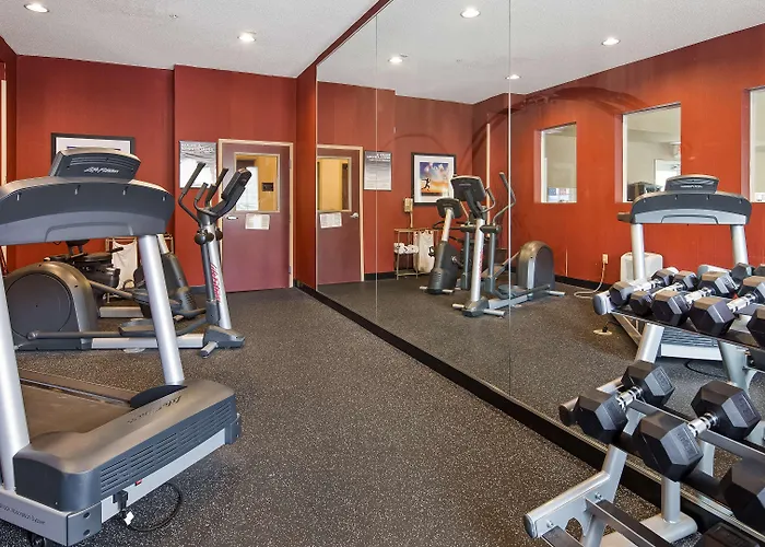 Best Western Plus New Cumberland