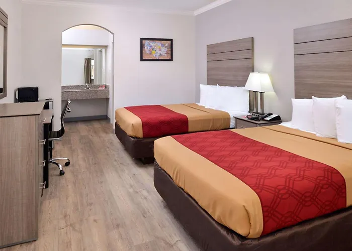 Econo Lodge Inn & Suites Port Arthur Near Sabine Pass