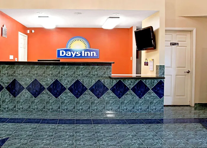 Days Inn By Wyndham El Campo Tx