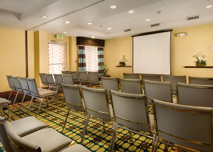 Hampton Inn & Suites Fort Lauderdale Airport