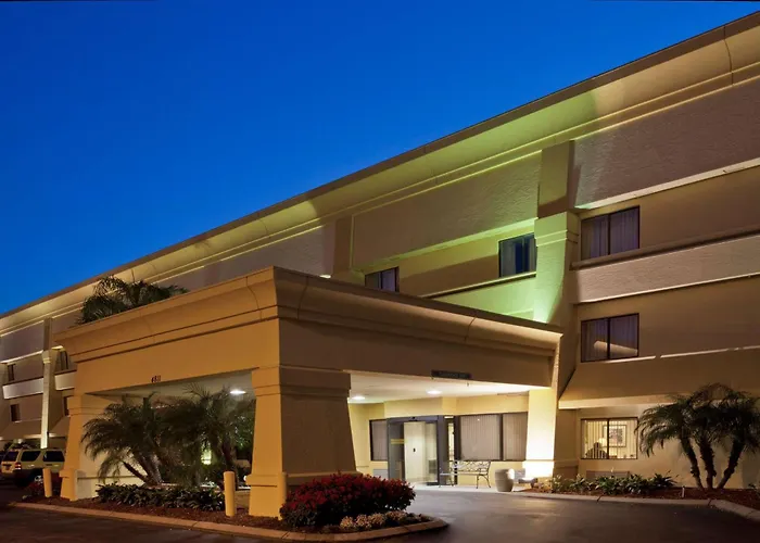 La Quinta By Wyndham Tampa Fairgrounds - Casino