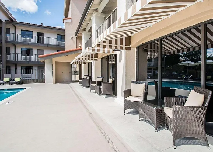 Quality Inn & Suites By The Parks