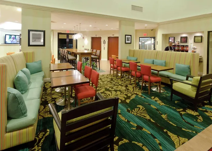 Hampton Inn & Suites Miami-Doral Dolphin Mall