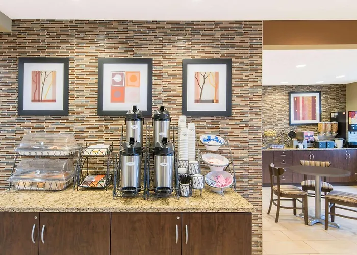 Microtel Inn And Suites North Canton