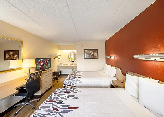 Red Roof Inn St Clairsville - Wheeling West