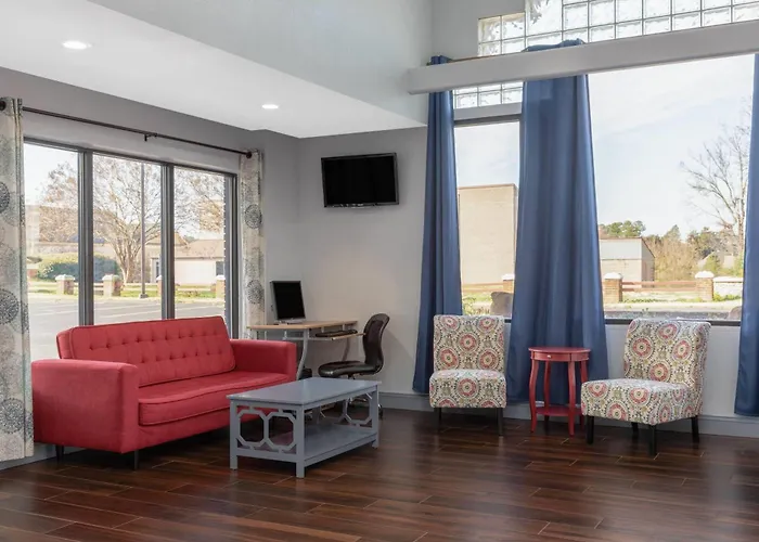 Microtel Inn By Wyndham Lake Norman