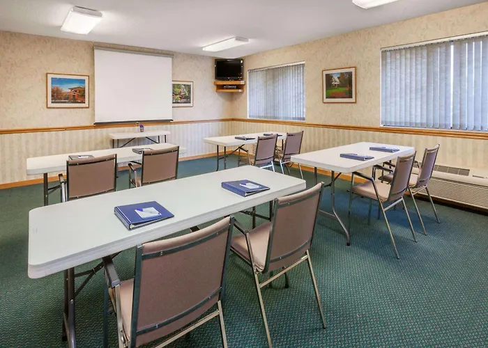 Baymont By Wyndham Midland