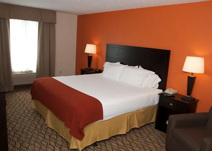 Holiday Inn Express Hotel & Suites Cadillac By Ihg