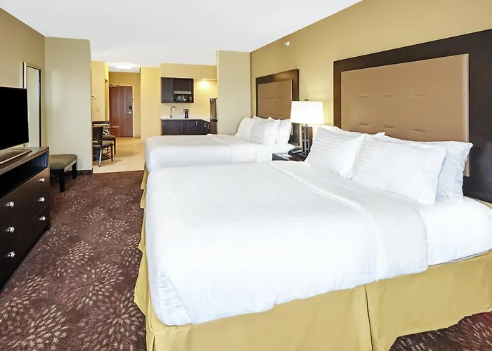Holiday Inn Express & Suites Sandusky By Ihg