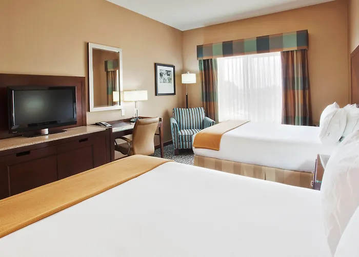 Holiday Inn Express & Suites Salinas By Ihg